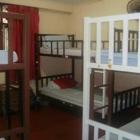 Khaosan Rainbow Hostel